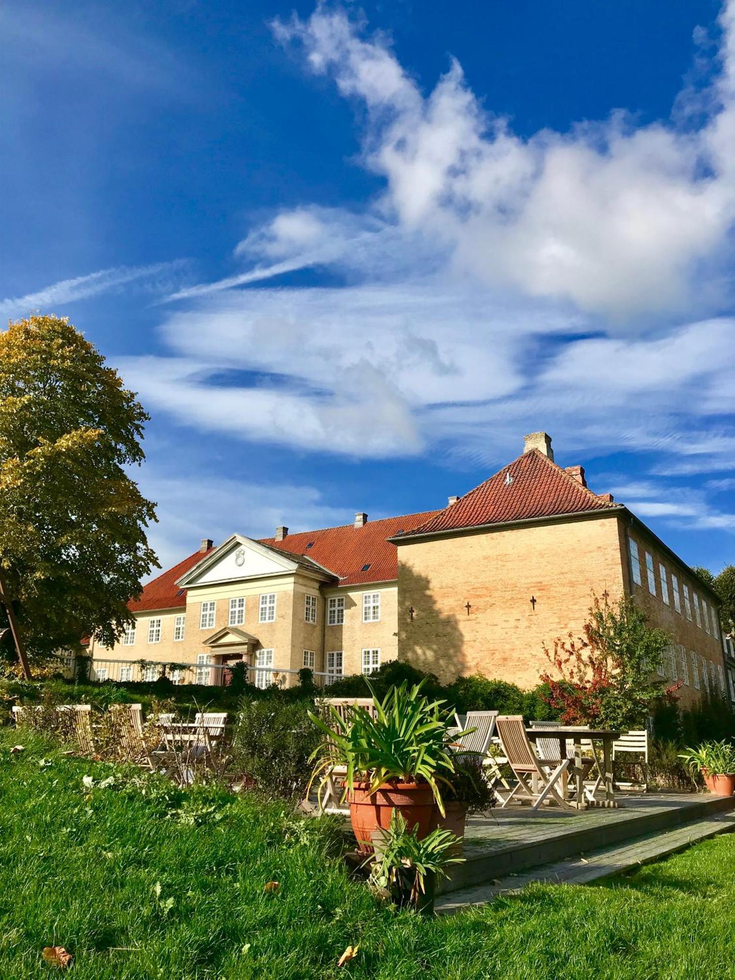 Skjoldenaesholm Slot Jystrup Exterior foto