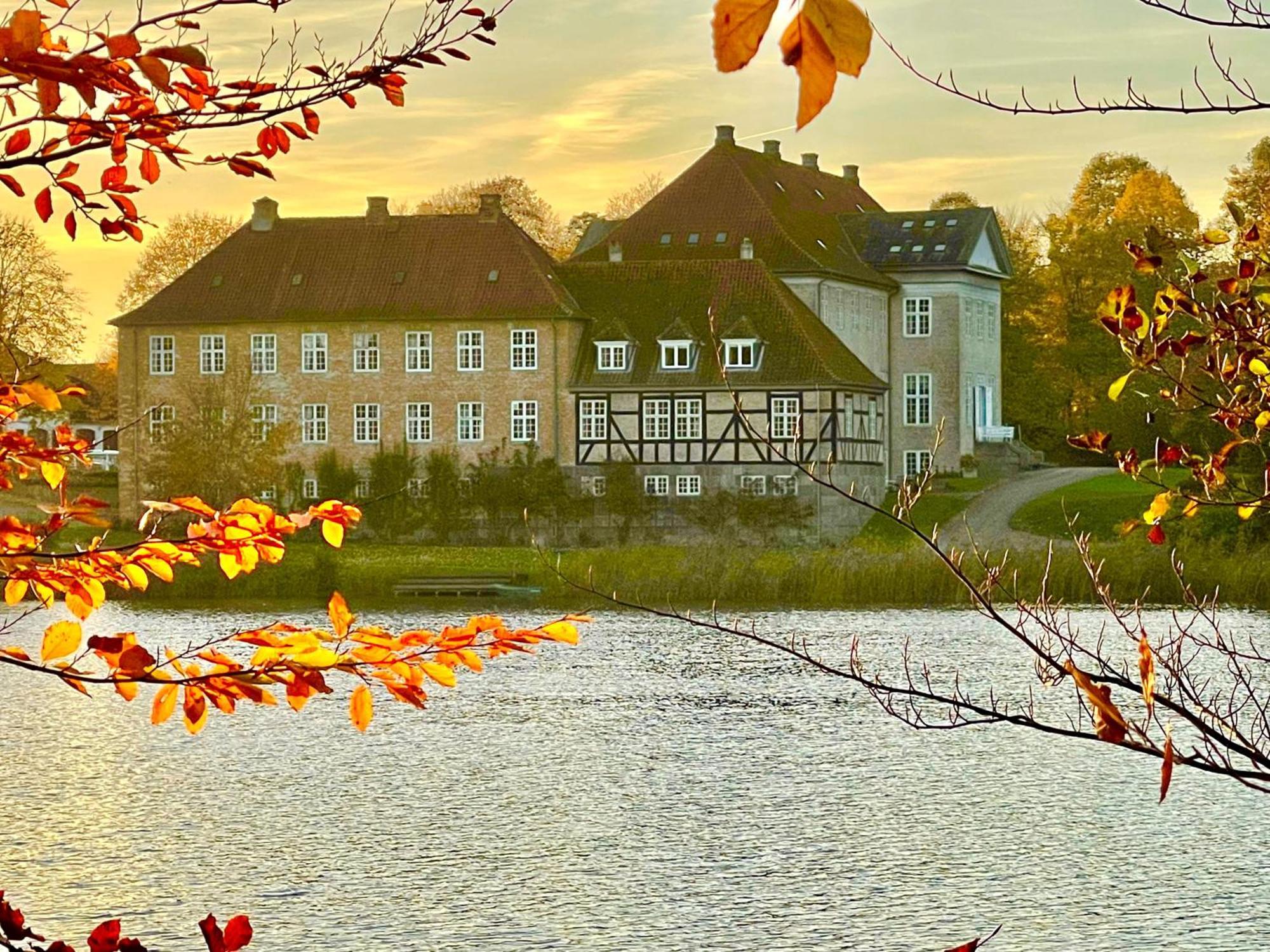 Skjoldenaesholm Slot Jystrup Exterior foto